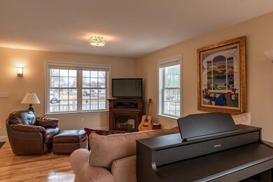 13 Potwine Ln unit 13, Amherst, MA 01002 - photo 5