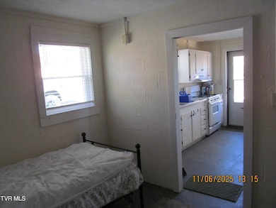 282 Siesta Lodge Dr, Coeburn, VA 24230 - photo 5