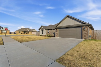 890 Fair Oaks St, Springdale, AR 72762 - photo 4