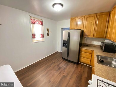 3027 Weikel St, Philadelphia, PA 19134 - photo 5