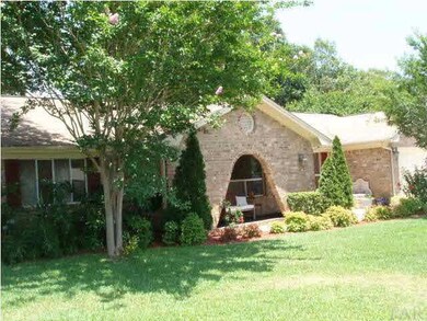 4050 Marjean Ct, Pensacola, FL 32504 - photo 2