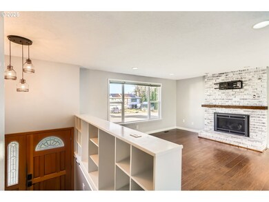 18628 SW Cascadia Ct, Beaverton, OR 97078 - photo 4