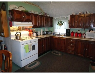 89 Spring St, Fairhaven, MA 02719 - photo 6