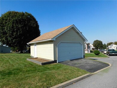 2301 Main St, Whitehall, PA 18052 - photo 4