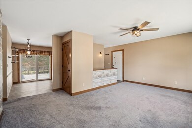 1632 Southview Dr NW, Cedar Rapids, IA 52405 - photo 4