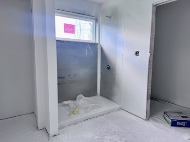 690 N Main St, Fall River, WI 53932 - photo 5