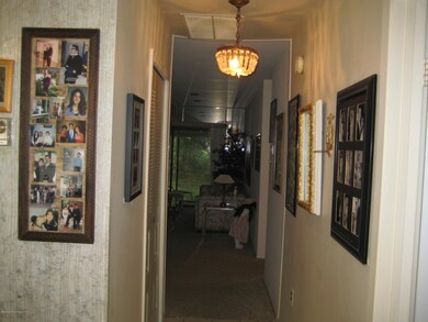 185 Cross Slope Ct unit A, Manalapan, NJ 07726 - photo 7