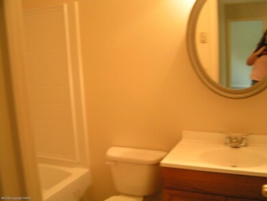Full Upstairs Bathroom