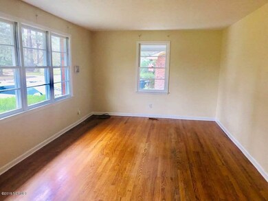 310 Forest Grove Ave, Jacksonville, NC 28540 - photo 3