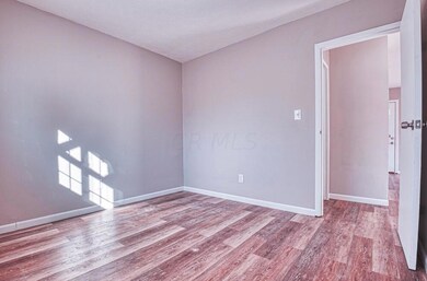 20220221-2735JoyceAveA_DSCF1607