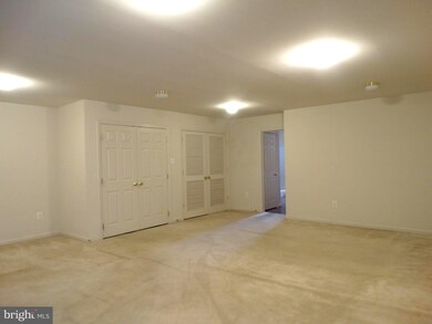 64 Milestone Ct, Chambersburg, PA 17201 - photo 4