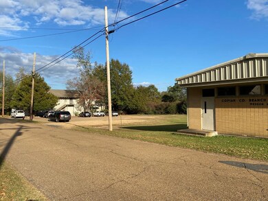 1096 Beech St, Wesson, MS 39191 - photo 5