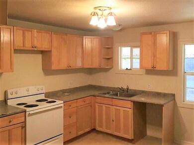 2714 Irwin Rd, Redding, CA 96002 - photo 2