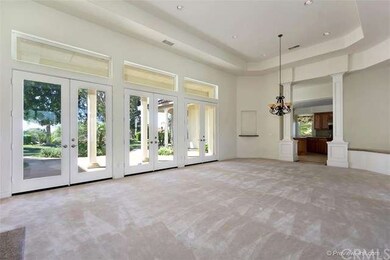 Large, open rooms with high interesting ceilings m