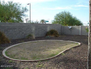 023-340827Ã¢ Back Yard 2
