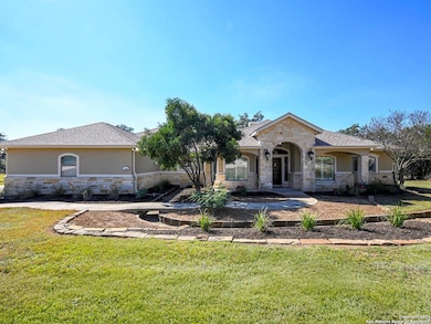 Custom Design Nestled in Natural Beauty