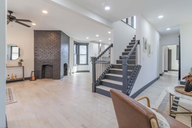 Entry Main Level