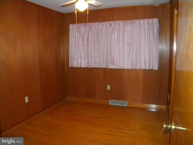 372 Miller Dr, Strasburg, VA 22657 - photo 4