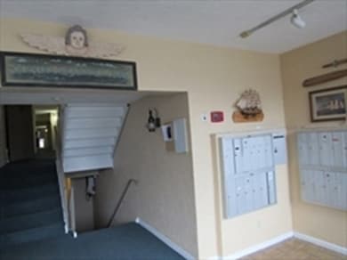 95 Nahant St unit 19, Lynn, MA 01902 - photo 3