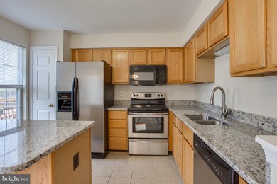 8621 Walcott Ct, Manassas, VA 20111 - photo 4