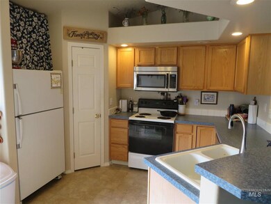 1417 W Hasket Ct, Nampa, ID 83686 - photo 6