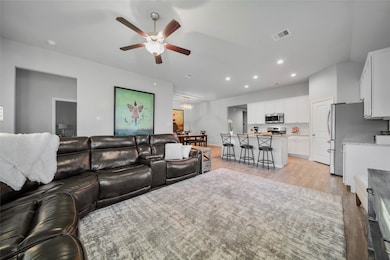 28064 Misty Evening Ct, Spring, TX 77386 - photo 5