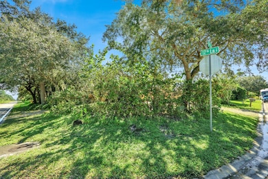 1585 17th Ln SW, Vero Beach, FL 32962 - photo 6
