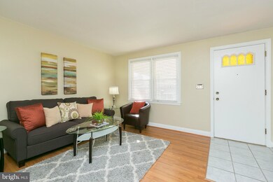 8648 Rock Oak Rd, Parkville, MD 21234 - photo 7