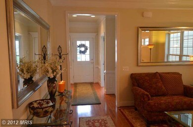 8417 Stargazer Lily Ct, Lorton, VA 22079 - photo 2