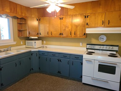 1325 Cloverdale Cir, Hixson, TN 37343 - photo 7