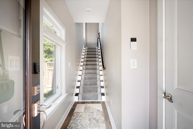 1811 Blue Marble Terrace SE, Leesburg, VA 20175 - photo 5