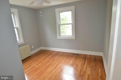 615 Hilltop Rd, Catonsville, MD 21228 - photo 7