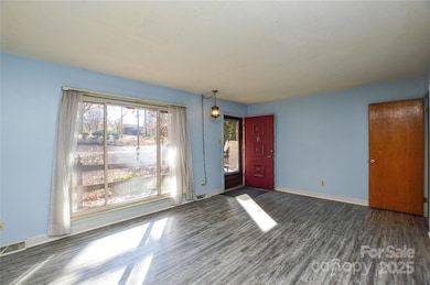 1405 Forest Park Dr unit 1, Statesville, NC 28677 - photo 4