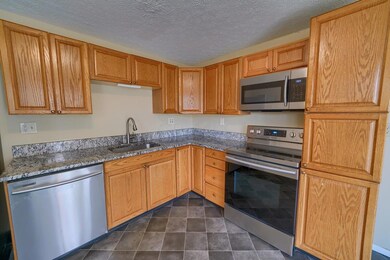 4496 Logwood Ln, Columbus, OH 43228 - photo 7