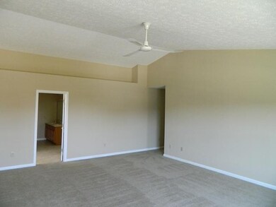 3052 Limber Pine Dr, Whiteland, IN 46184 - photo 5