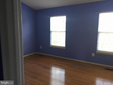 2727 Claybrooke Dr, Windsor Mill, MD 21244 - photo 4