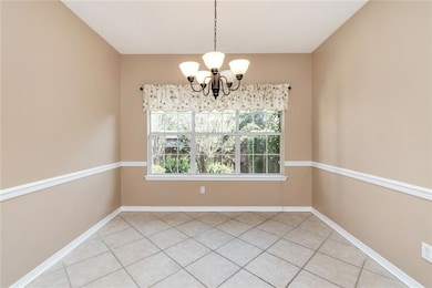 Off kitchen & Family room