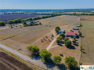 9371 S Whitehall Rd, Temple, TX 76504 - photo 2