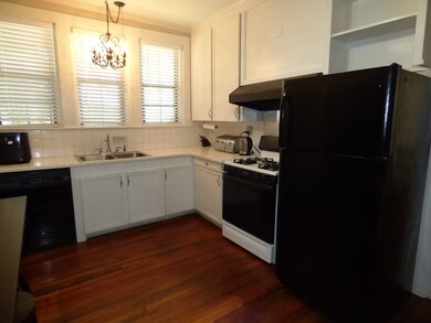 201 Jackson Ave, McComb, MS 39648 - photo 4