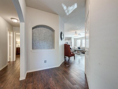 2204 Del Mar Ct, Denton, TX 76210 - photo 4