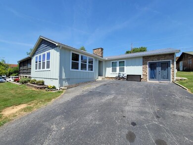 3310 Winston St, Pigeon Forge, TN 37863 - photo 5