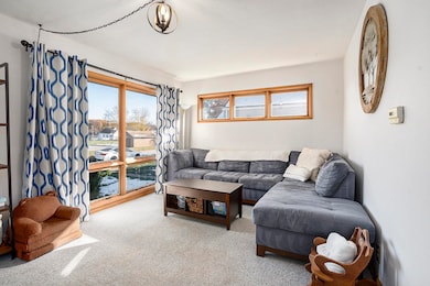 211 Hodson Ave, Mishawaka, IN 46544 - photo 3