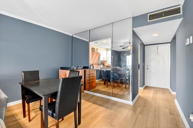 1630 Embassy Dr unit 207, West Palm Beach, FL 33401 - photo 3