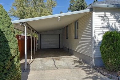 1120 W Rowan Ave, Spokane, WA 99205 - photo 5