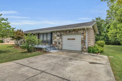 2-web-or-mls-726-ogrady-dr