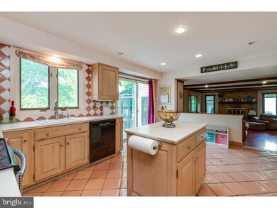 819 Marlowe Rd, Cherry Hill, NJ 08003 - photo 5