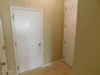 8857 Inlet Bluff Dr, Jacksonville, FL 32216 - photo 7