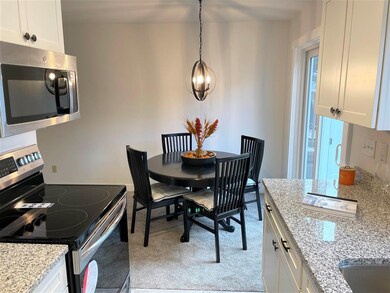 I4 Grandview Dr unit 4, South Burlington, VT 05403 - photo 3