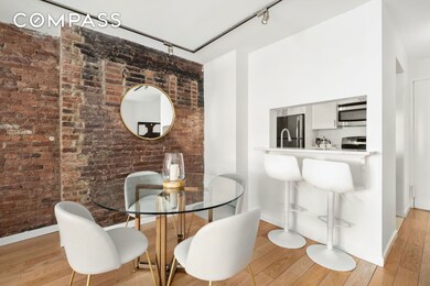 77 Bleecker St unit 421E, New York, NY 10012 - photo 4