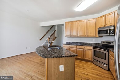 23143 Arora Hills Dr, Clarksburg, MD 20871 - photo 5